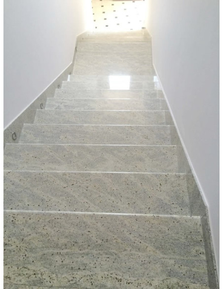 Kashmir White granit